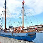 1 Bedroom Amazing In L'auber