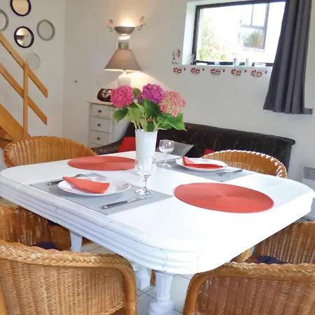 Ferienhaus 1 Bedroom Amazing In L'auber Ectot-l'Auber
